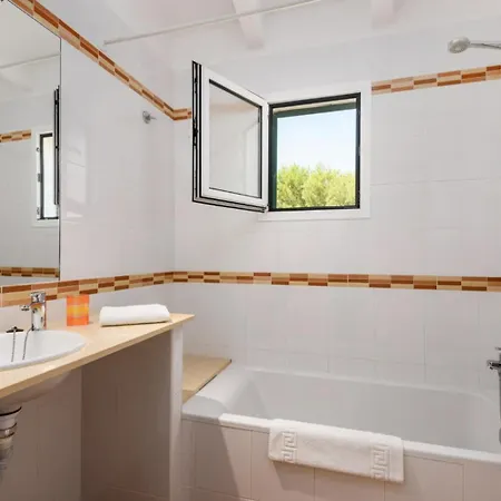 Eulalia Dos Villa Arenal d'en Castell