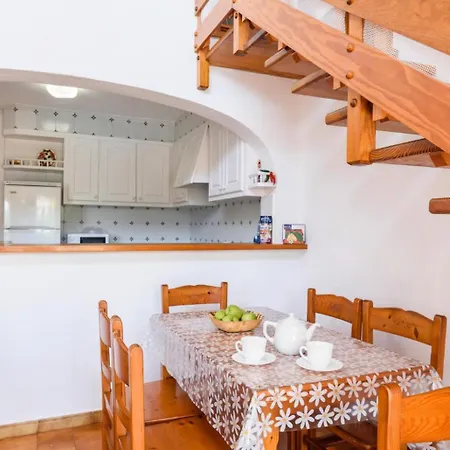 Eulalia Dos * 아레날 덴 카스텔